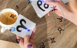 Voyance ou astrologie